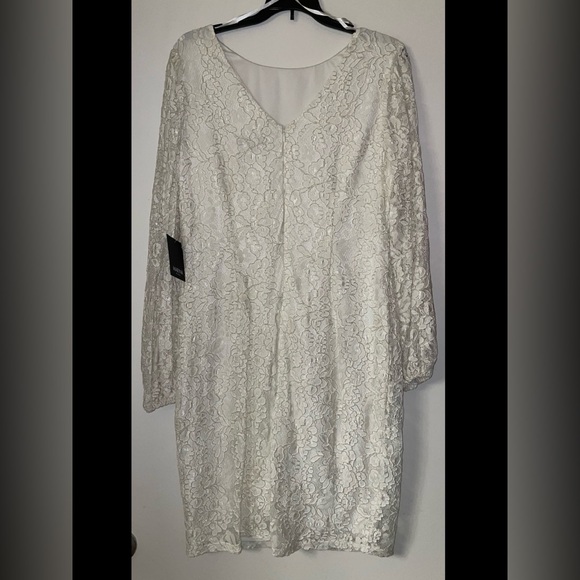 NWT Marina Lace Dress, Size 10, Ivory w/ slight gold lace - Picture 2 of 9
